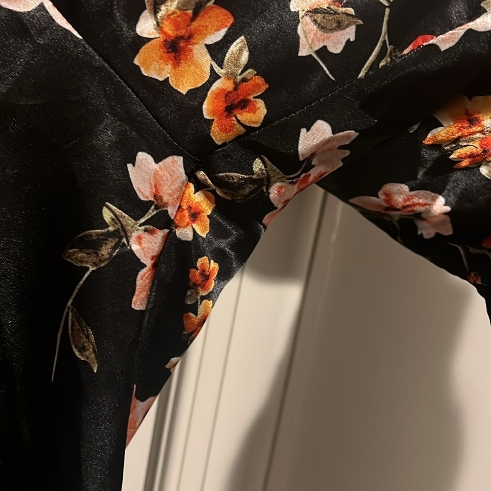 Roman’s size 16 Floral Ruffle Pants Pajamas beach cover up style, slits on sides - Picture 5 of 8